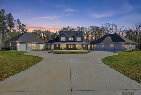 Homes For Sale - 215 Burkett Ln<br/> Saint Helena County, Denham Springs, LA 70706