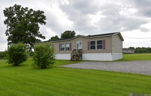 Mobile Home For Sale - 32535 La Hwy 642<br/> Paulina, LA 70763