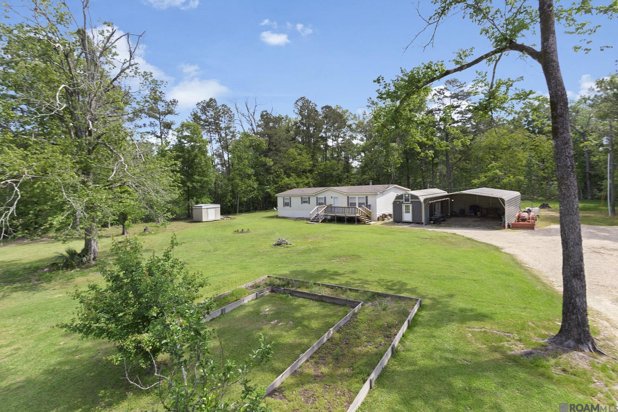 9557 Barber St, Denham Springs, Louisiana image 2