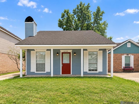 Homes For Rent - 16324 Crepe Myrtle Dr<br/> Baton Rouge, LA 70817