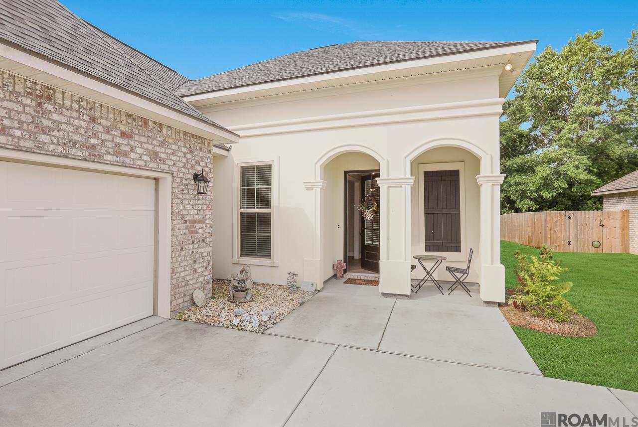 17041 Shearwater Trace, Prairieville, Louisiana image 2