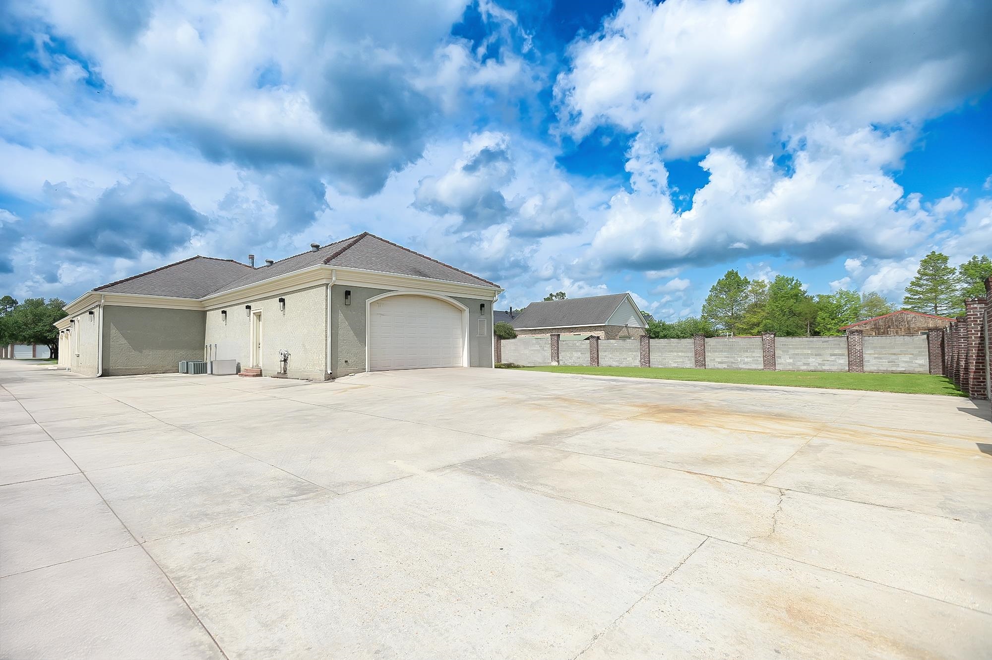 113 Ouiski Bayou Drive, Houma, Louisiana image 30