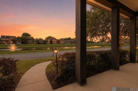 Homes For Sale - 15463 Green Trails Blvd<br/> Baton Rouge, LA 70817