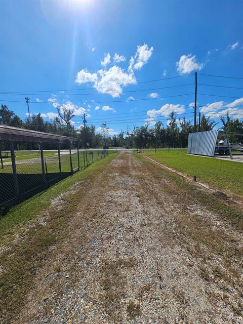 Vacant Land For Sale - 29310 Highway 20 West<br/> Vacherie, LA 70090