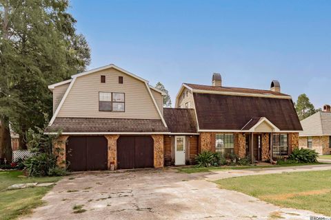 Homes For Sale - 8718 Glaser St<br/> Pointe Coupee County, Livonia, LA 70755