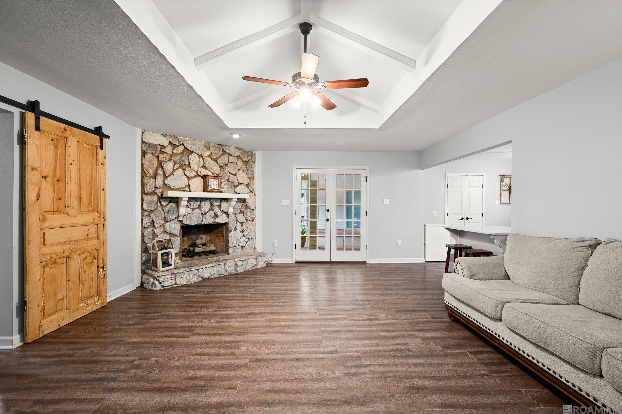 14326 Winslow Dr, Pride, Louisiana image 2