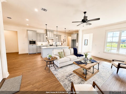 Homes For Sale - 3452 Waterbury Ave<br/> Baton Rouge, LA 70810