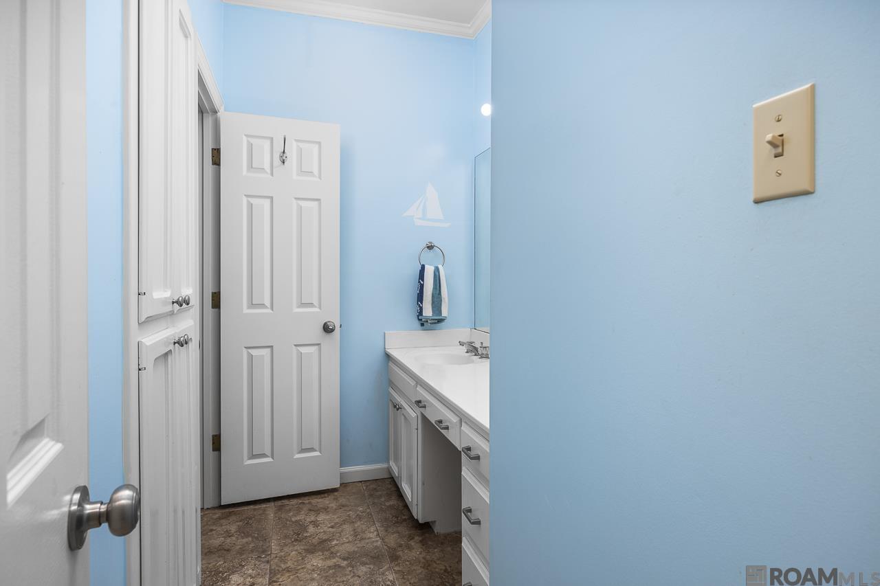 18534 Old Trace Dr, Baton Rouge, Louisiana image 18