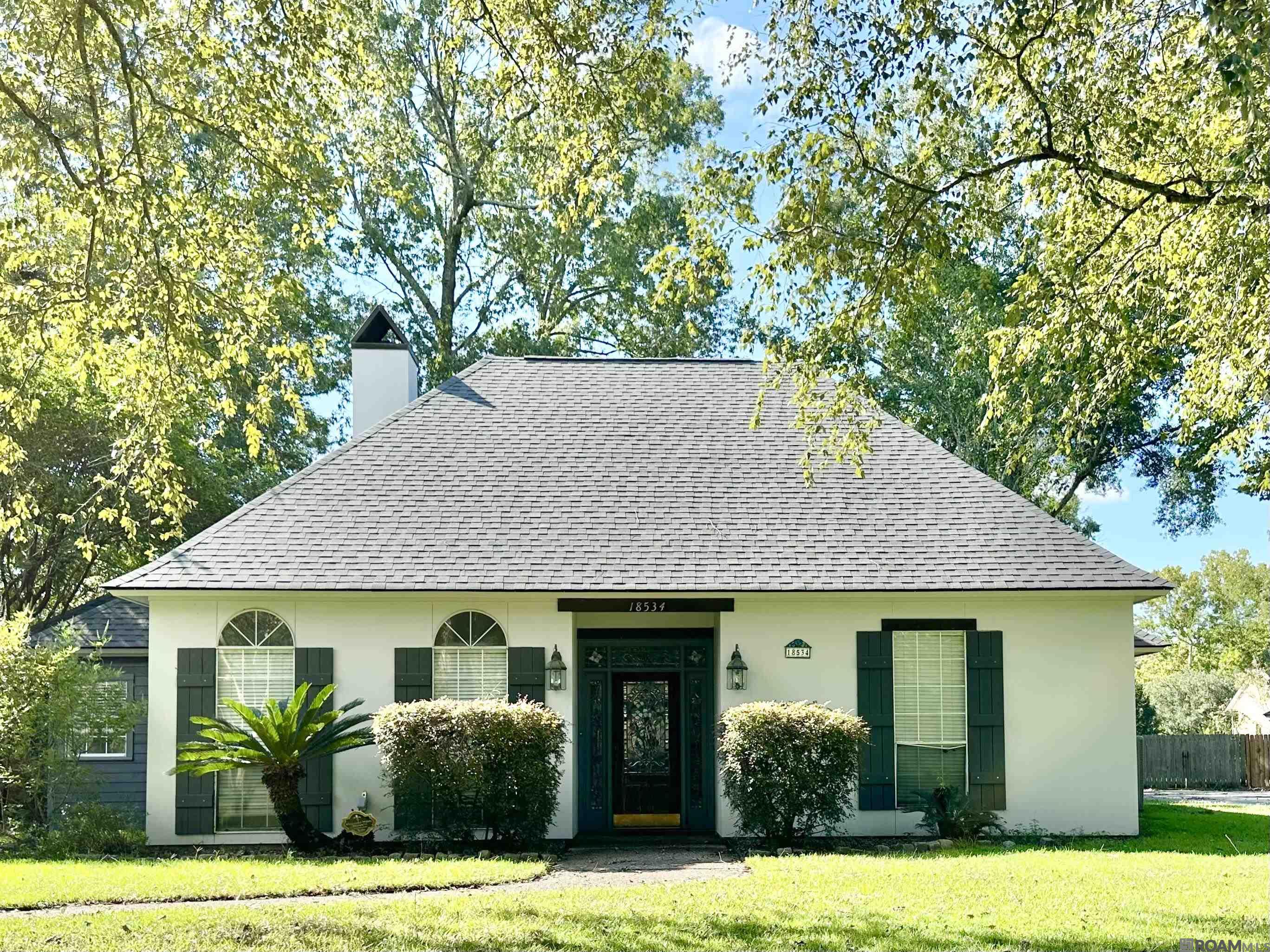 18534 Old Trace Dr, Baton Rouge, Louisiana image 2