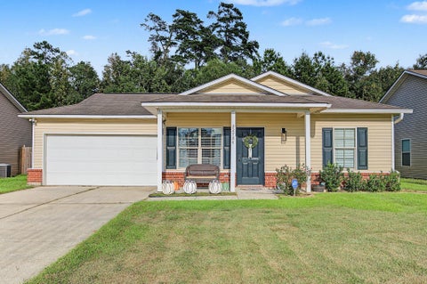 Homes For Sale - 22784 Lafourche Ln<br/> Denham Springs, LA 70726