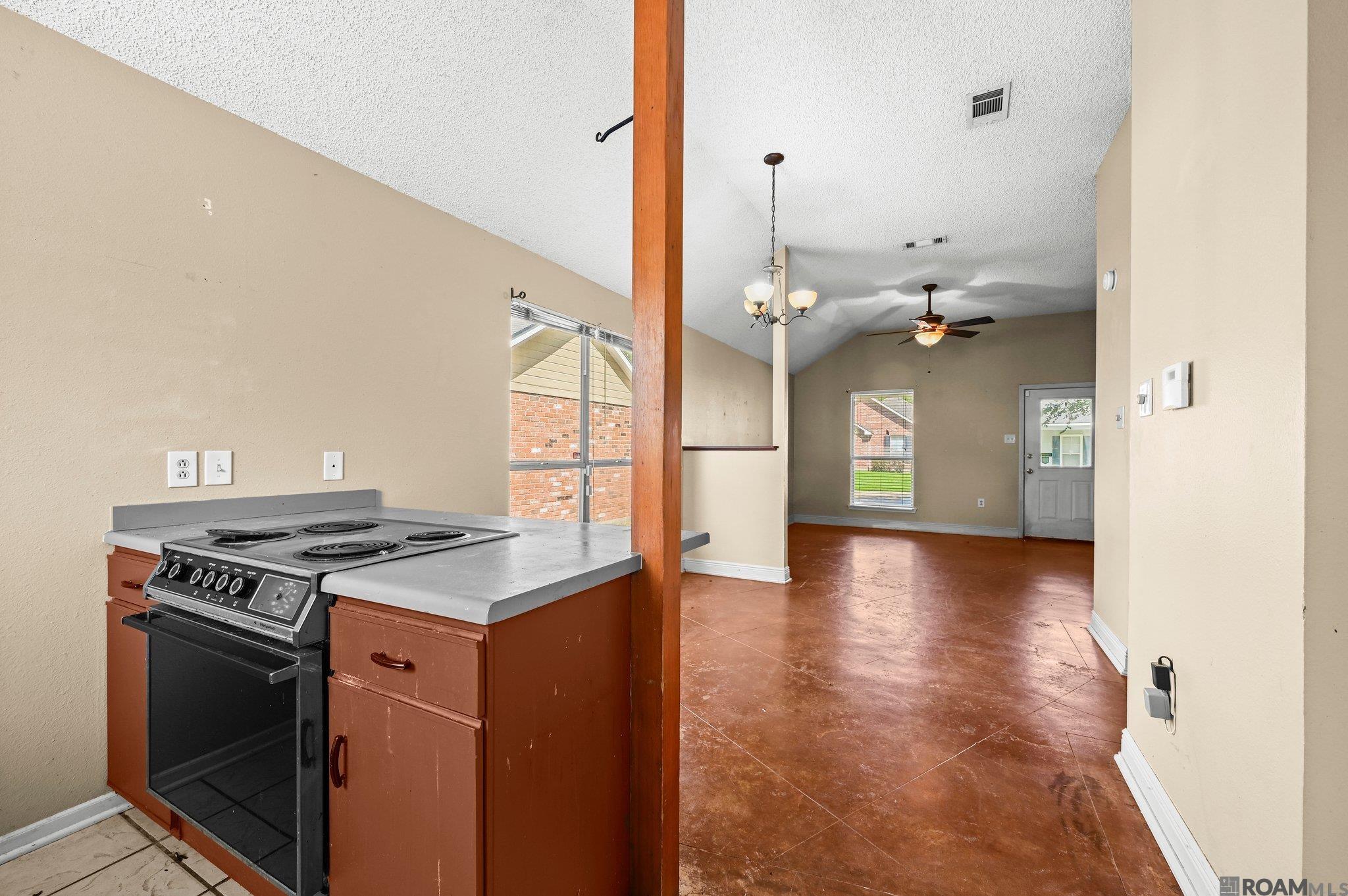 330 Meadow Crossing Dr, Baton Rouge, Louisiana image 9