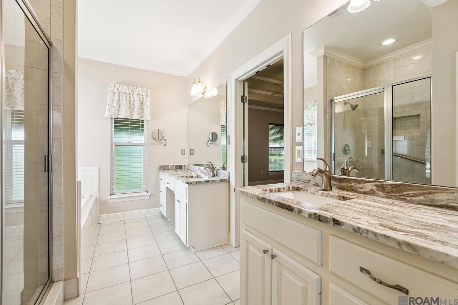 40267 Swan Cir, Gonzales, Louisiana image 18