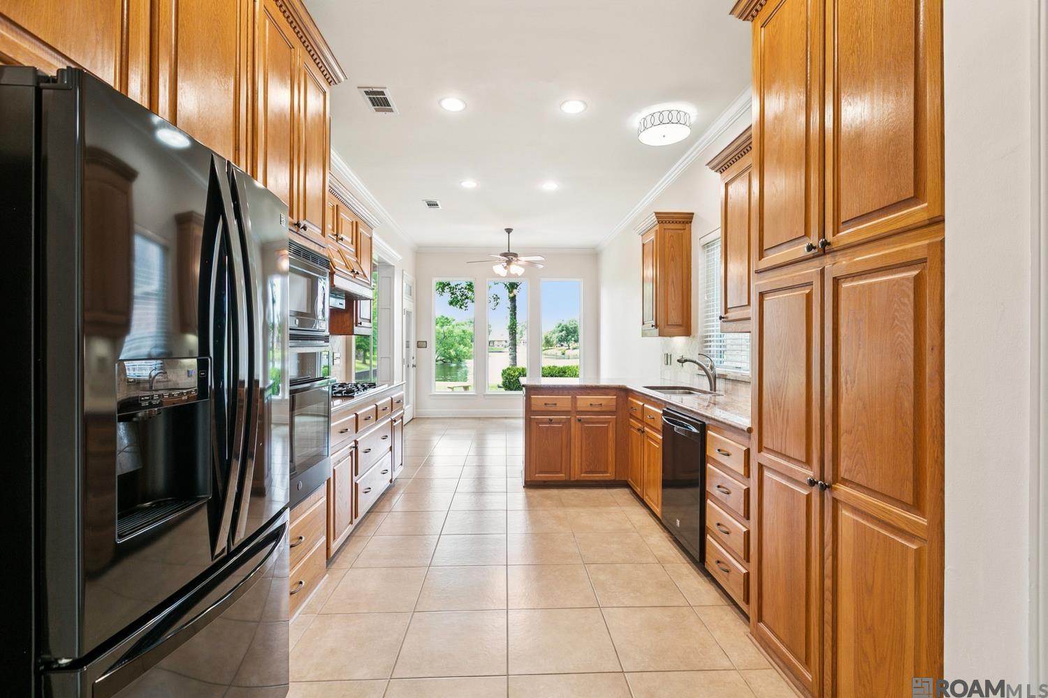 40267 Swan Cir, Gonzales, Louisiana image 13