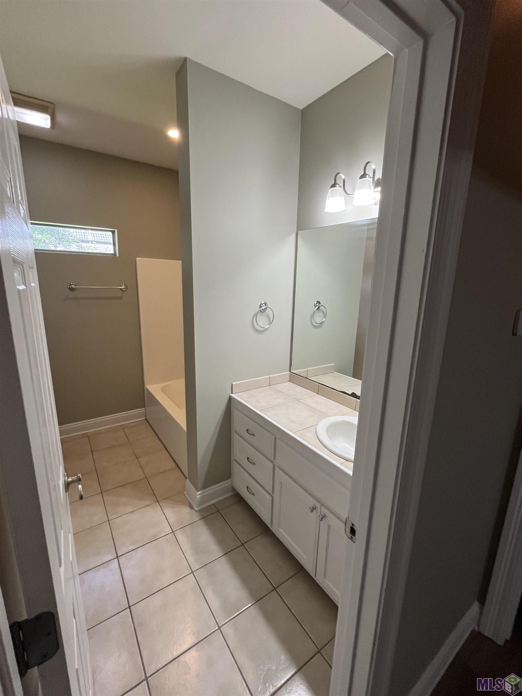 42316 Bayou Narcisse Rd, Gonzales, Louisiana image 2