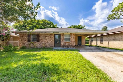 Homes For Sale - 1708 Midland Dr<br/> Thibodaux, LA 70301