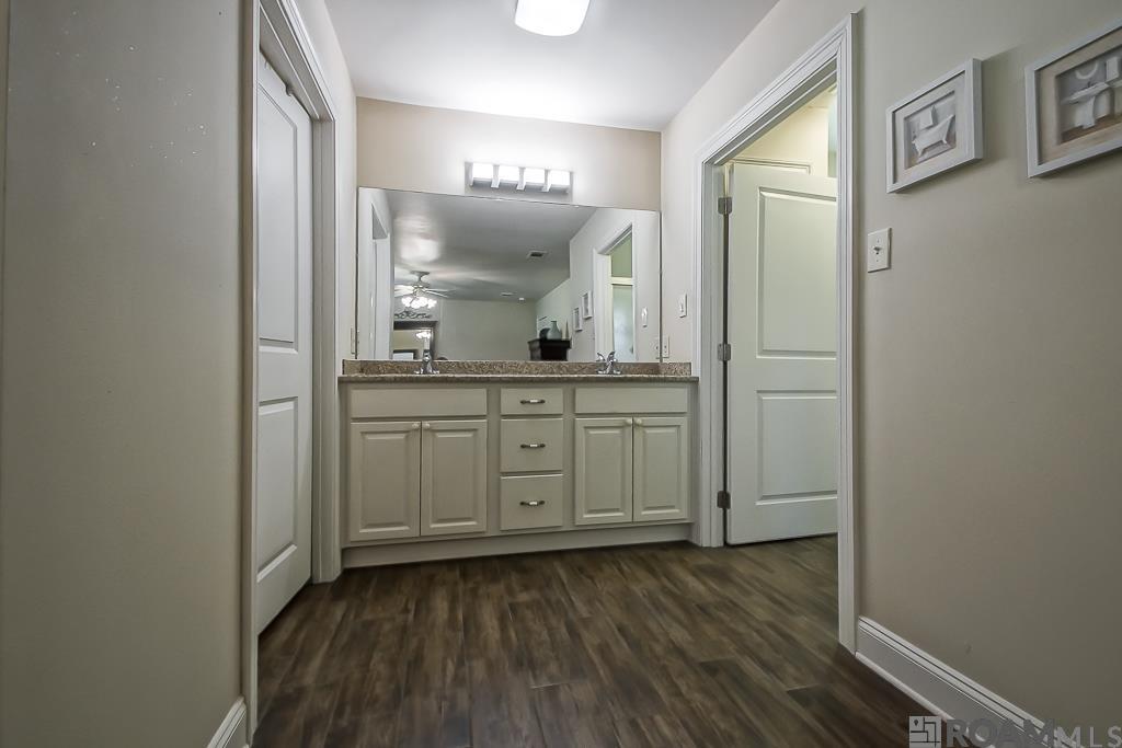 1055 N River Rd, Denham Springs, Louisiana image 12