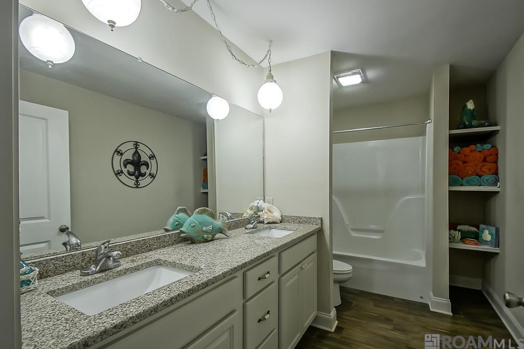 1055 N River Rd, Denham Springs, Louisiana image 13