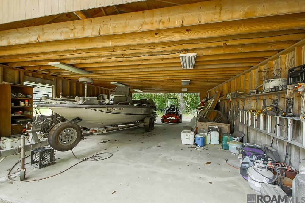 1055 N River Rd, Denham Springs, Louisiana image 19