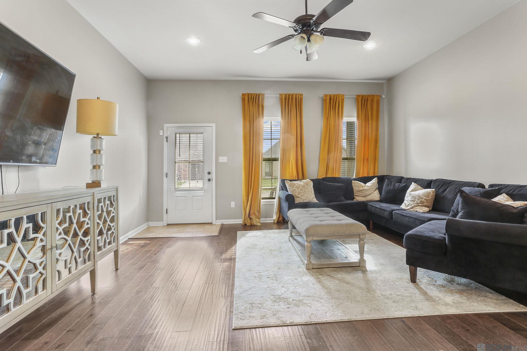 14563 Stone Gate Dr, Baton Rouge, Louisiana image 2
