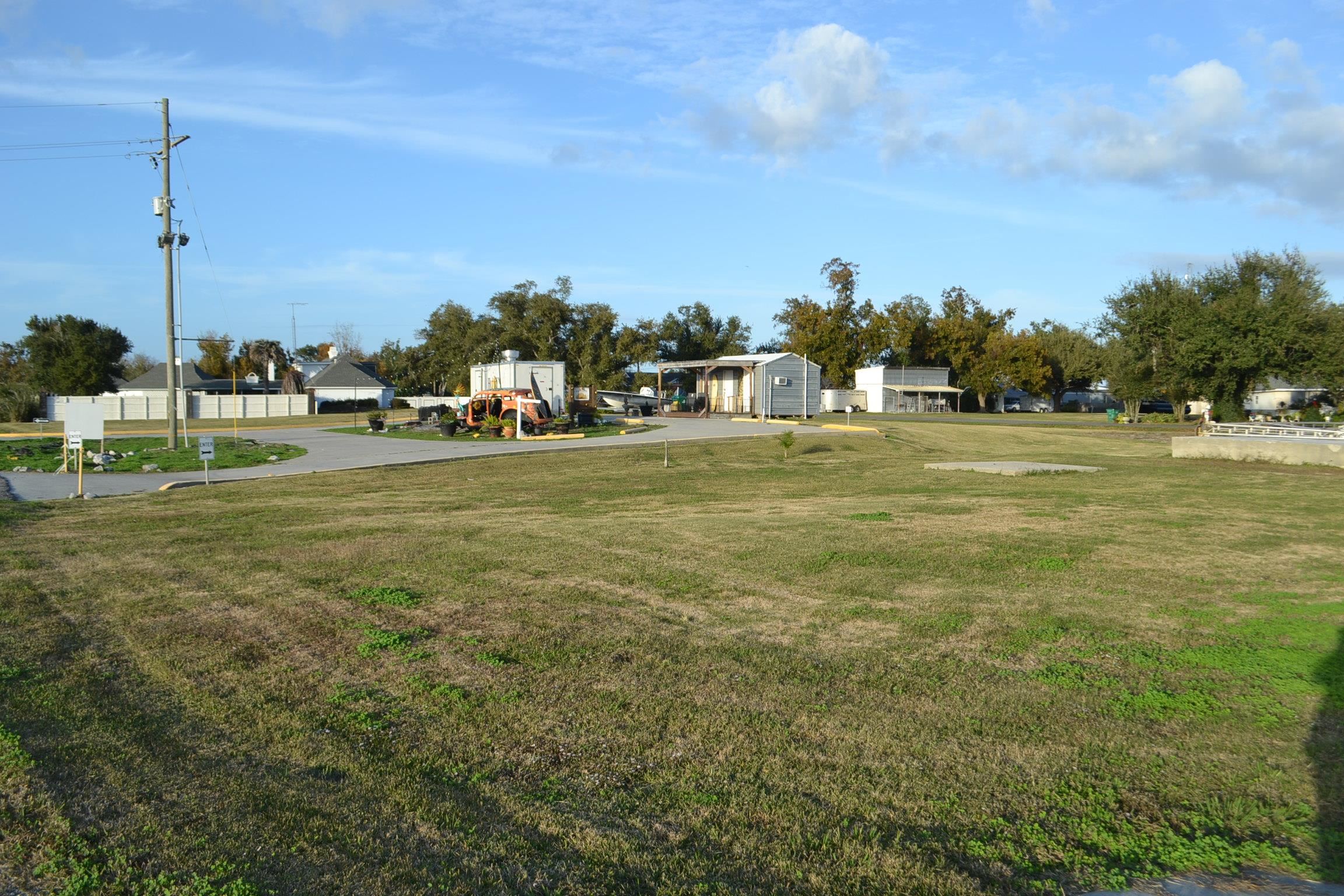 1838 South Alex Plaisance Boulevard, Golden Meadow, Louisiana image 1