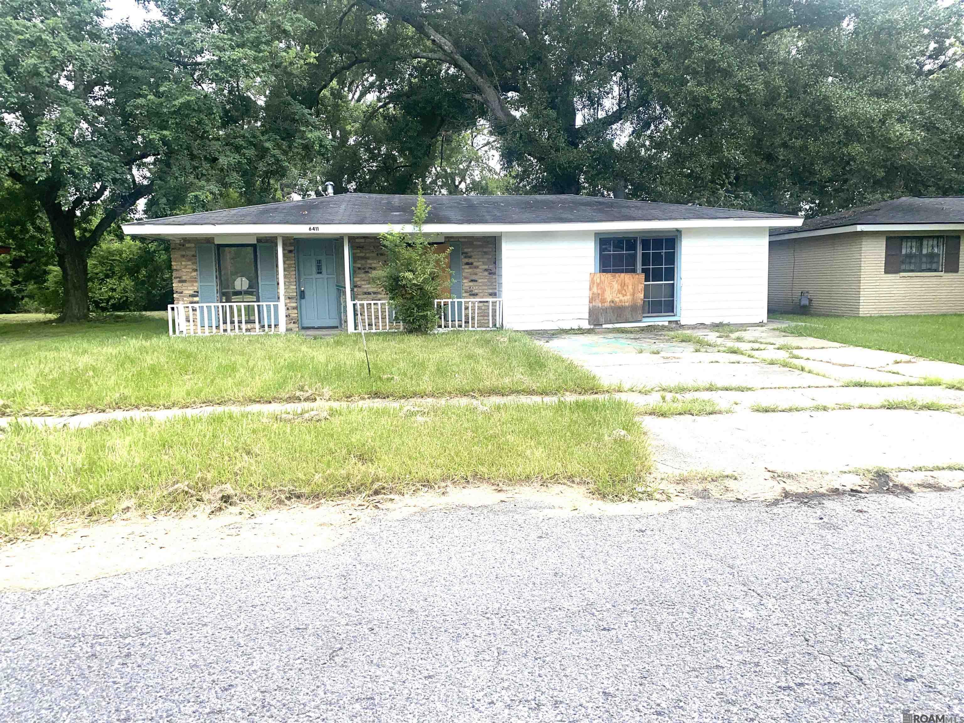 6411 Landis Dr