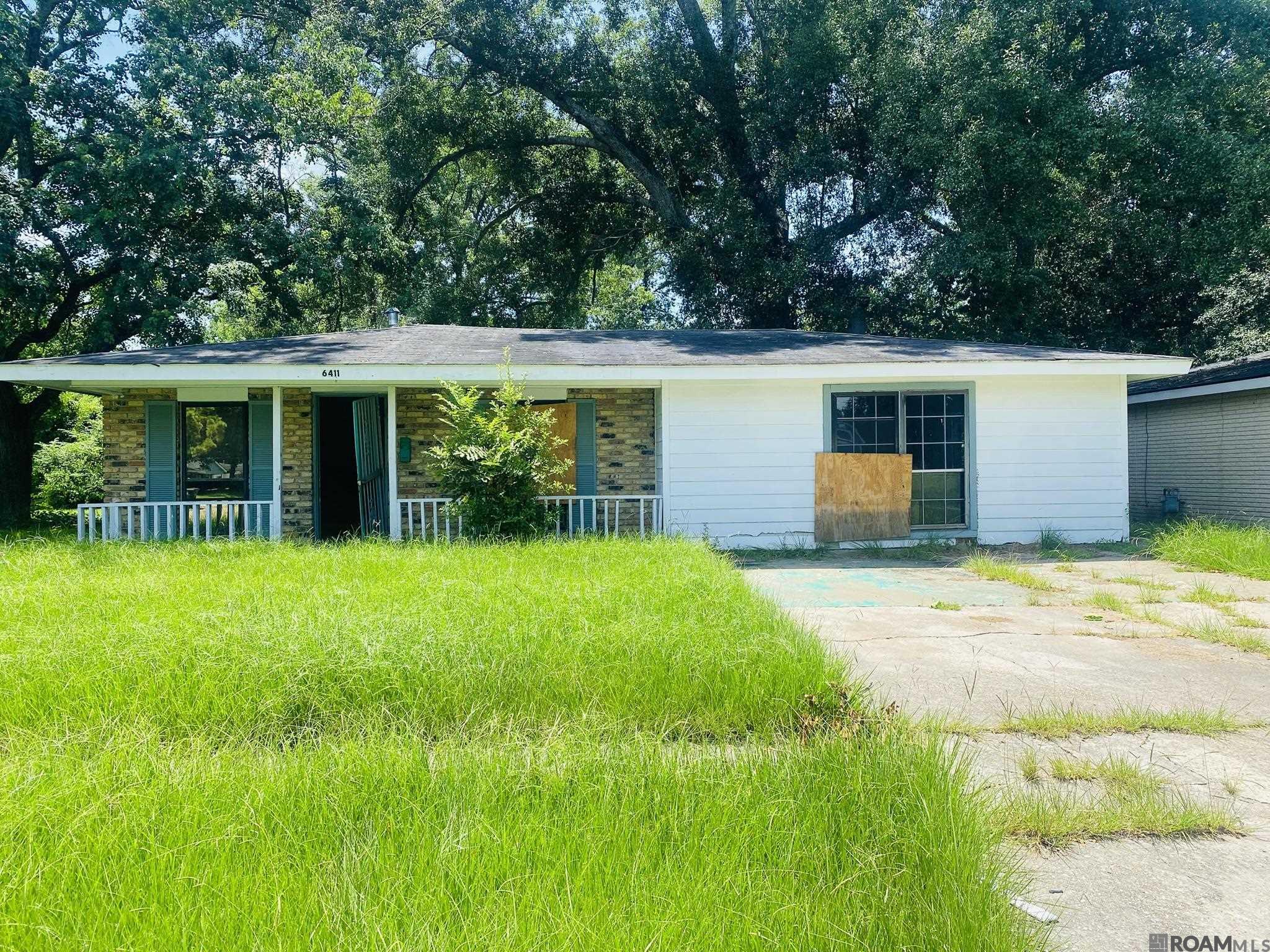 6411 Landis Dr