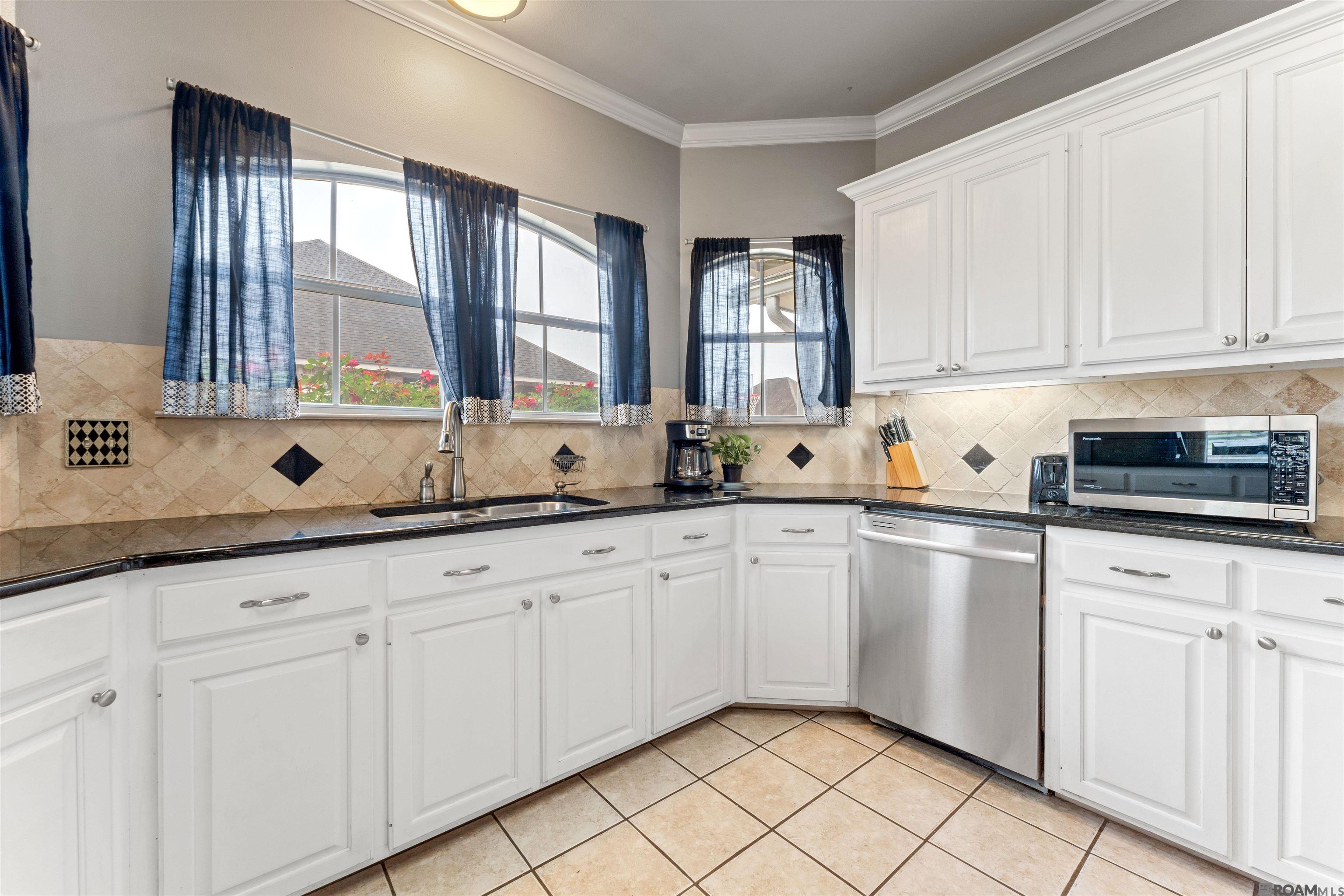 1298 Old Barnwood Ave, Zachary, Louisiana image 10