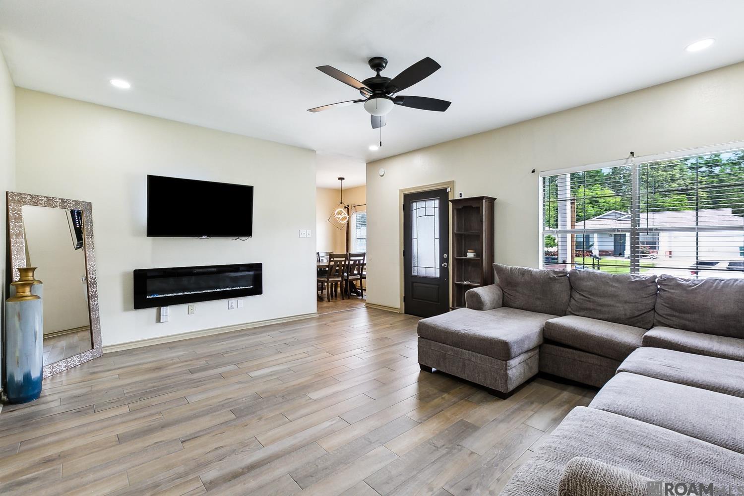13064 Catahoula Dr, Denham Springs, Louisiana image 5