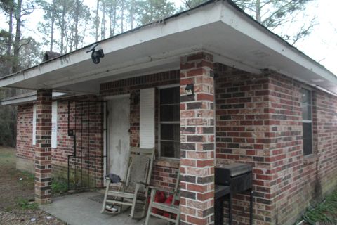 Homes For Sale - 8167 Odeal Williams Ln<br/> Ethel, LA 70730