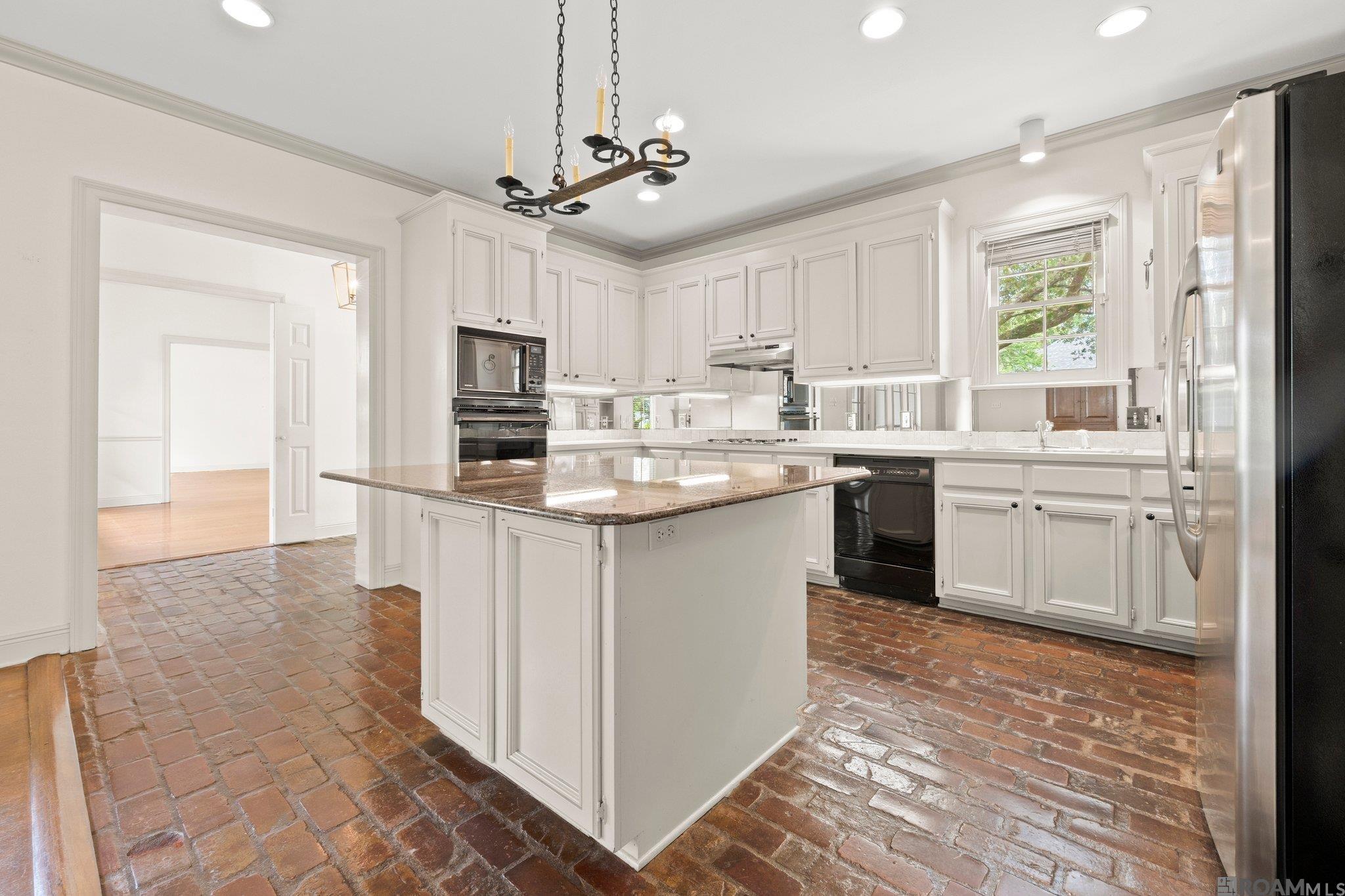 1321 Elmcrest Dr, Baton Rouge, Louisiana image 4