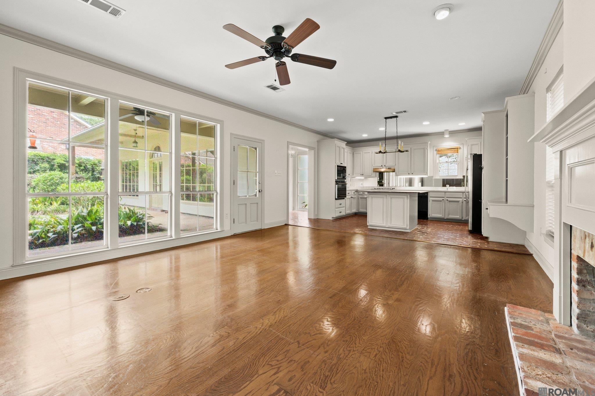 1321 Elmcrest Dr, Baton Rouge, Louisiana image 7