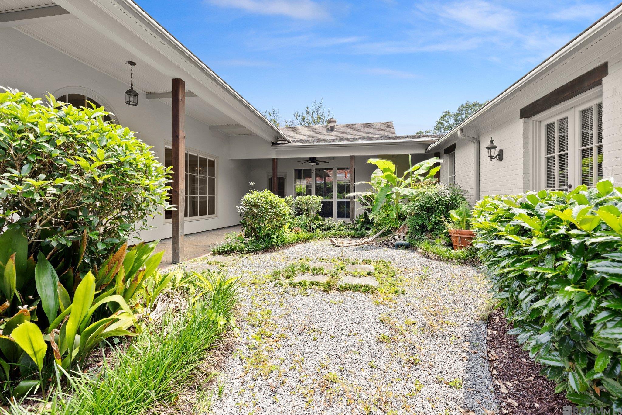 1321 Elmcrest Dr, Baton Rouge, Louisiana image 22