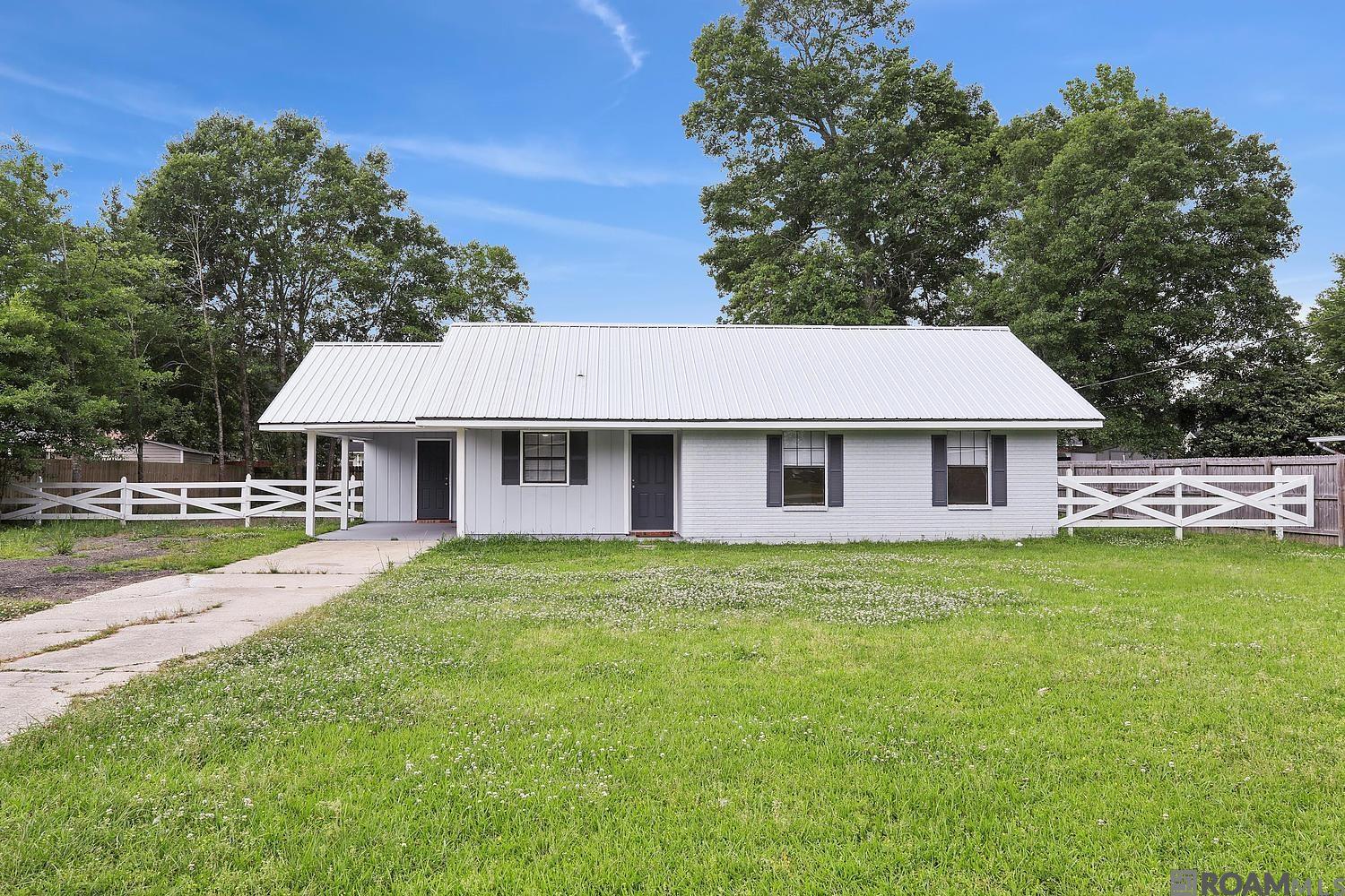 27489 Country Dr, Walker, Louisiana image 1