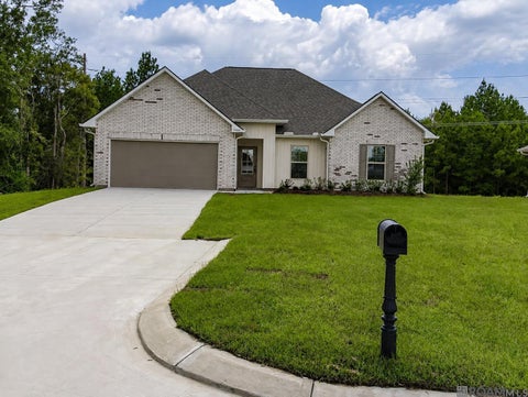 Homes For Rent - 23661 Sweetbriar Ct<br/> Livingston County, Denham Springs, LA 70726