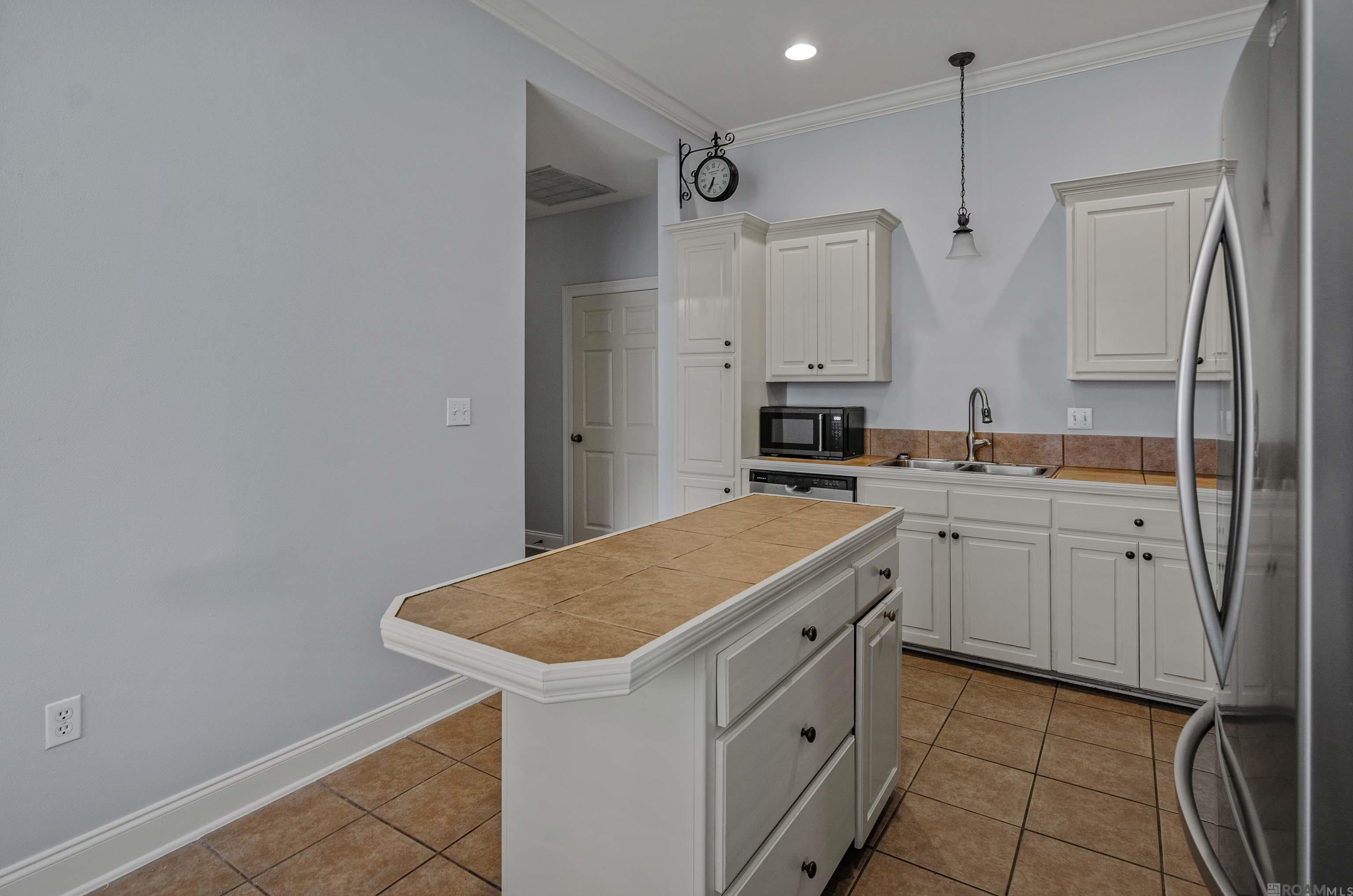5228 Eastbay Dr, Baton Rouge, Louisiana image 9