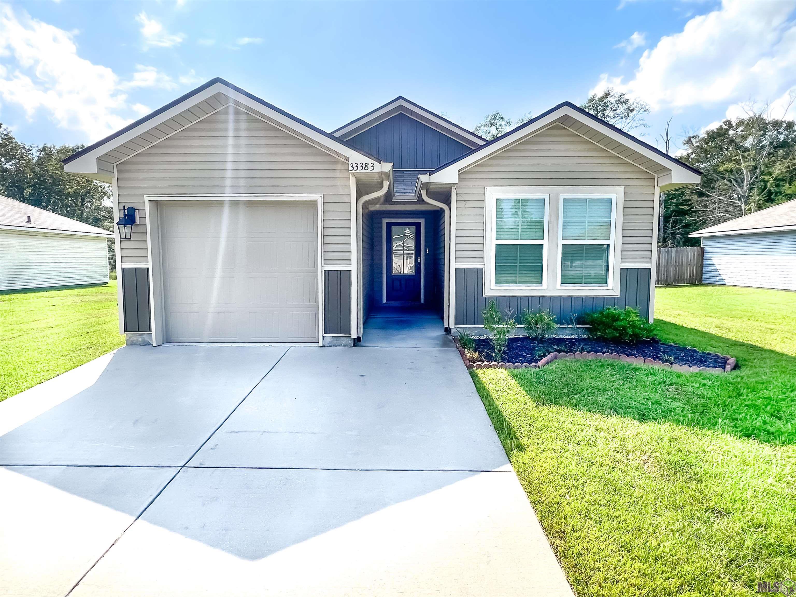 33383 Hyacinth St, Walker, Louisiana image 2