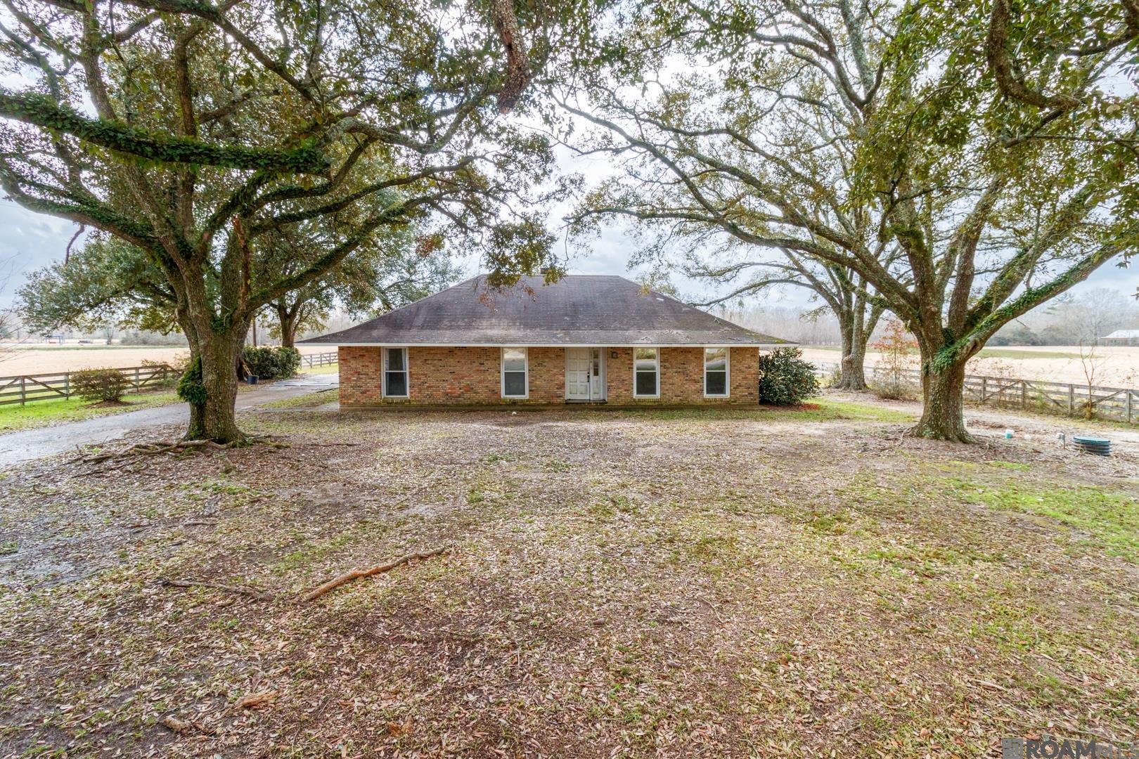 10854 Peairs Rd, Zachary, Louisiana image 4