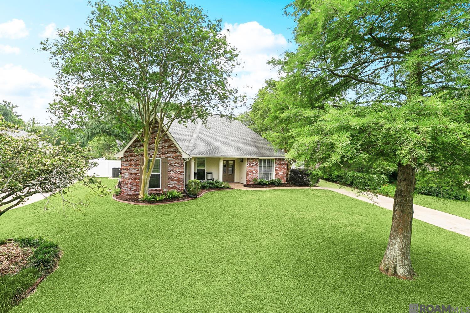 5821 Riverbend Lakes Dr, Baton Rouge, Louisiana image 2