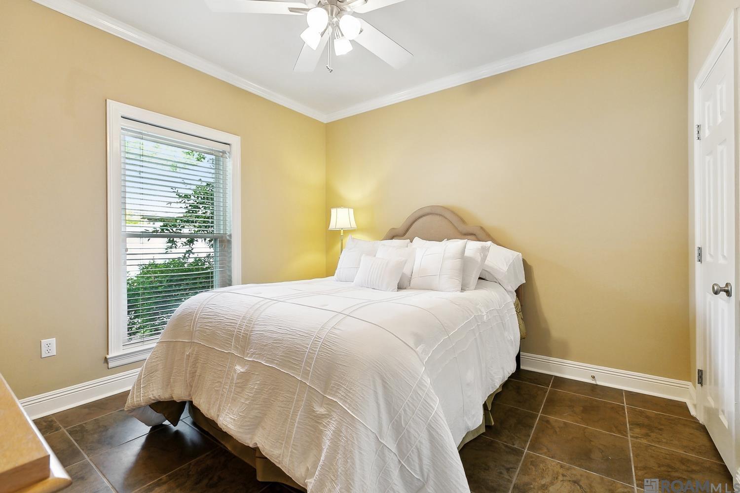 5821 Riverbend Lakes Dr, Baton Rouge, Louisiana image 19
