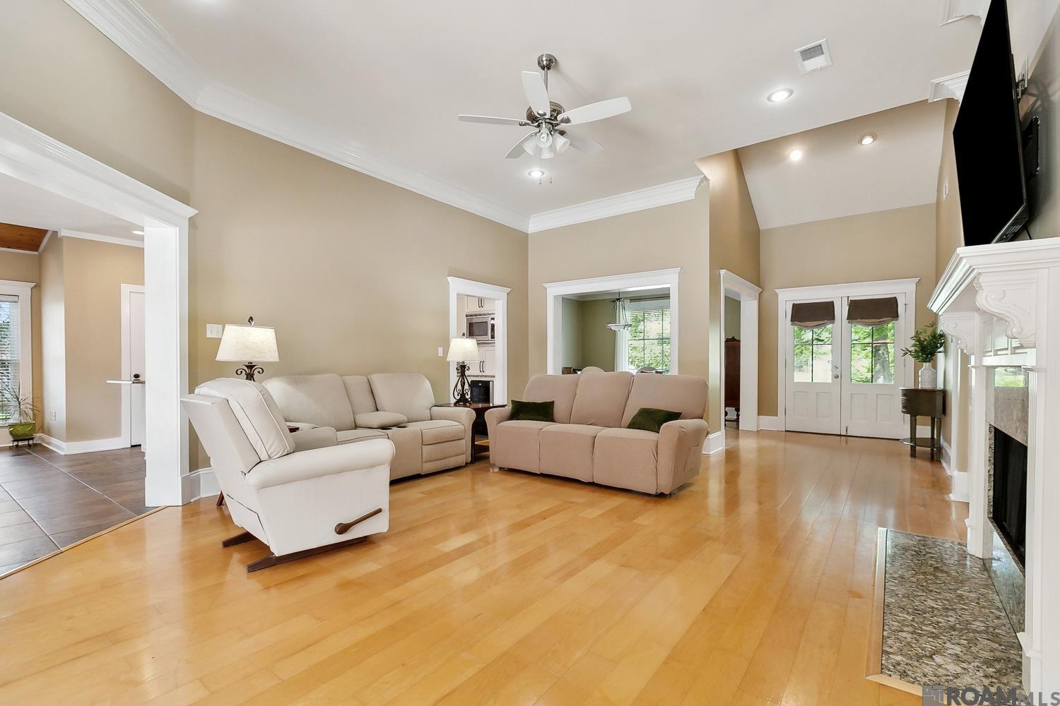 5821 Riverbend Lakes Dr, Baton Rouge, Louisiana image 4