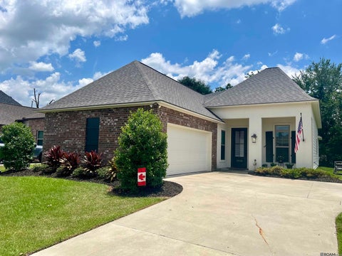 Homes For Sale - 39345 Waycross Ave<br/> Prairieville, LA 70769