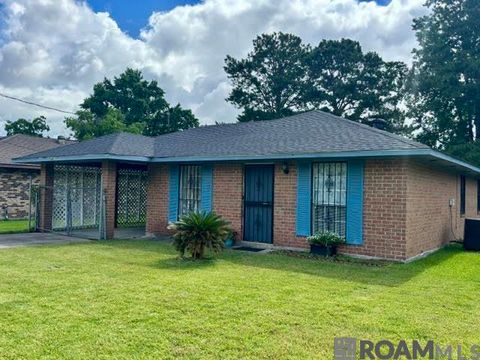 Homes For Sale - 861 Old Rafe Meyer Rd<br/> Baton Rouge, LA 70807