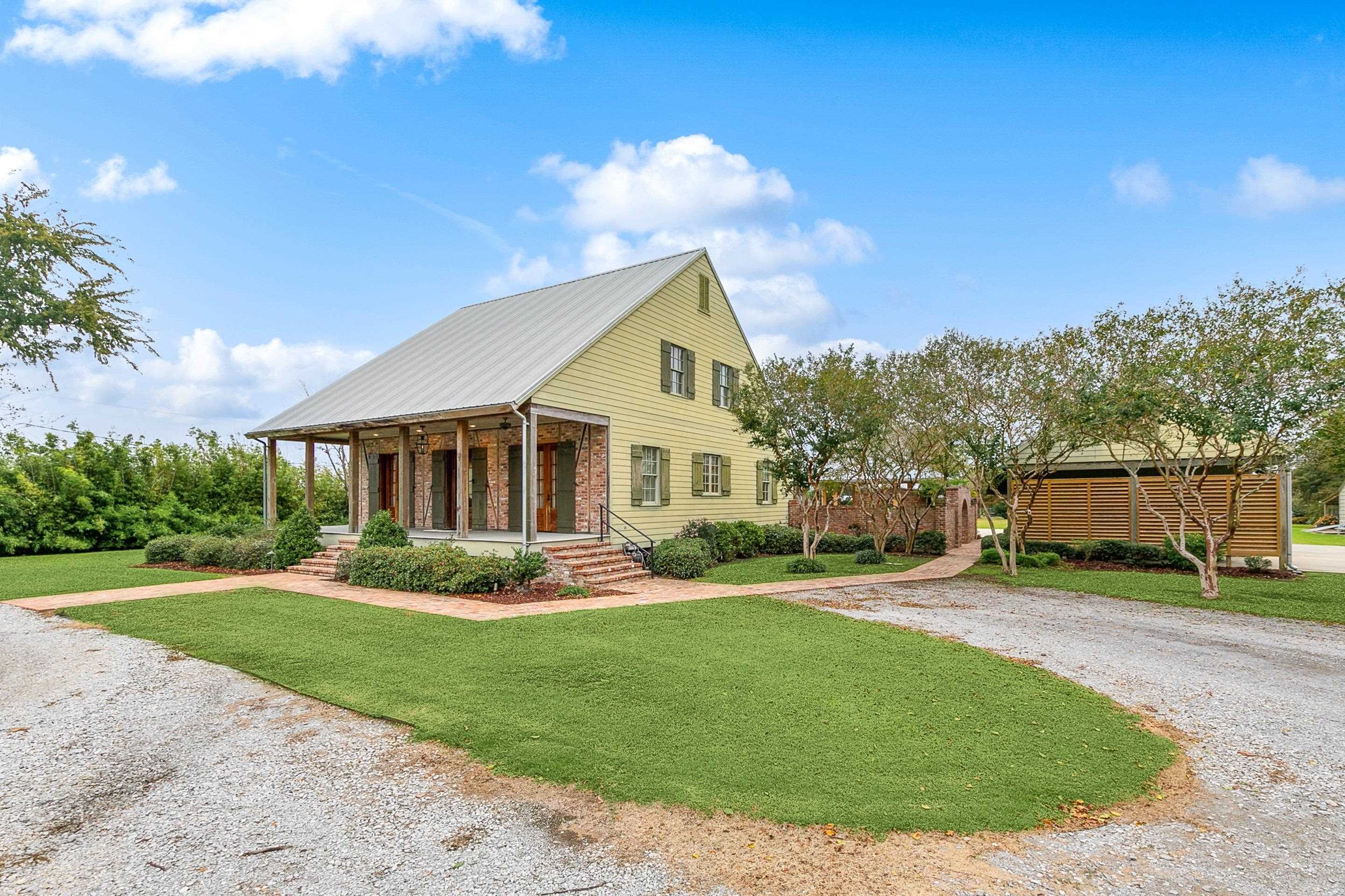 8601 E Avenue A, Cut Off, Louisiana image 1