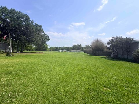 Vacant Land For Sale - 37545 New River Canal Rd<br/> Geismar, LA 70734