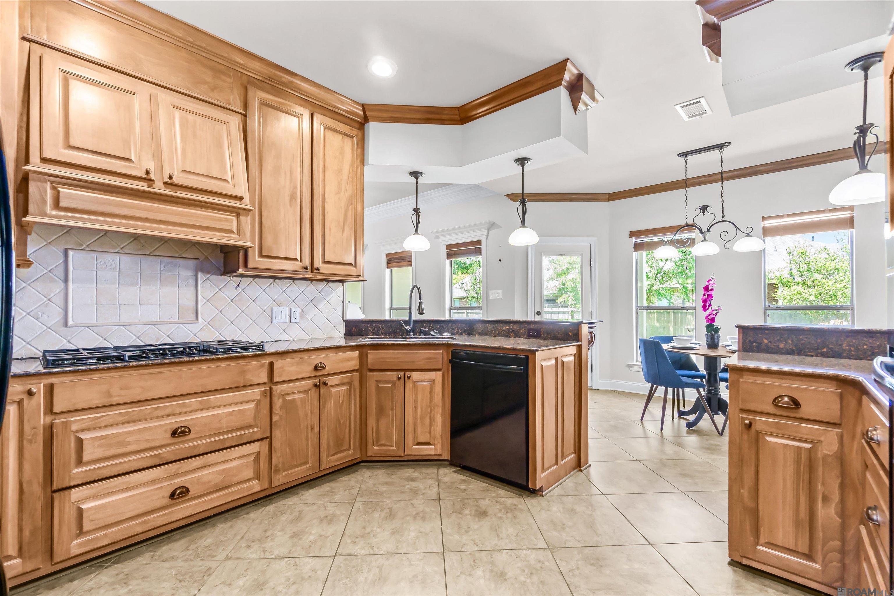 4808 Harbor Ln, Greenwell Springs, Louisiana image 8