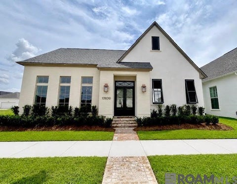 Homes For Sale - 13839 Wild Canary Dr<br/> Baton Rouge, LA 70810