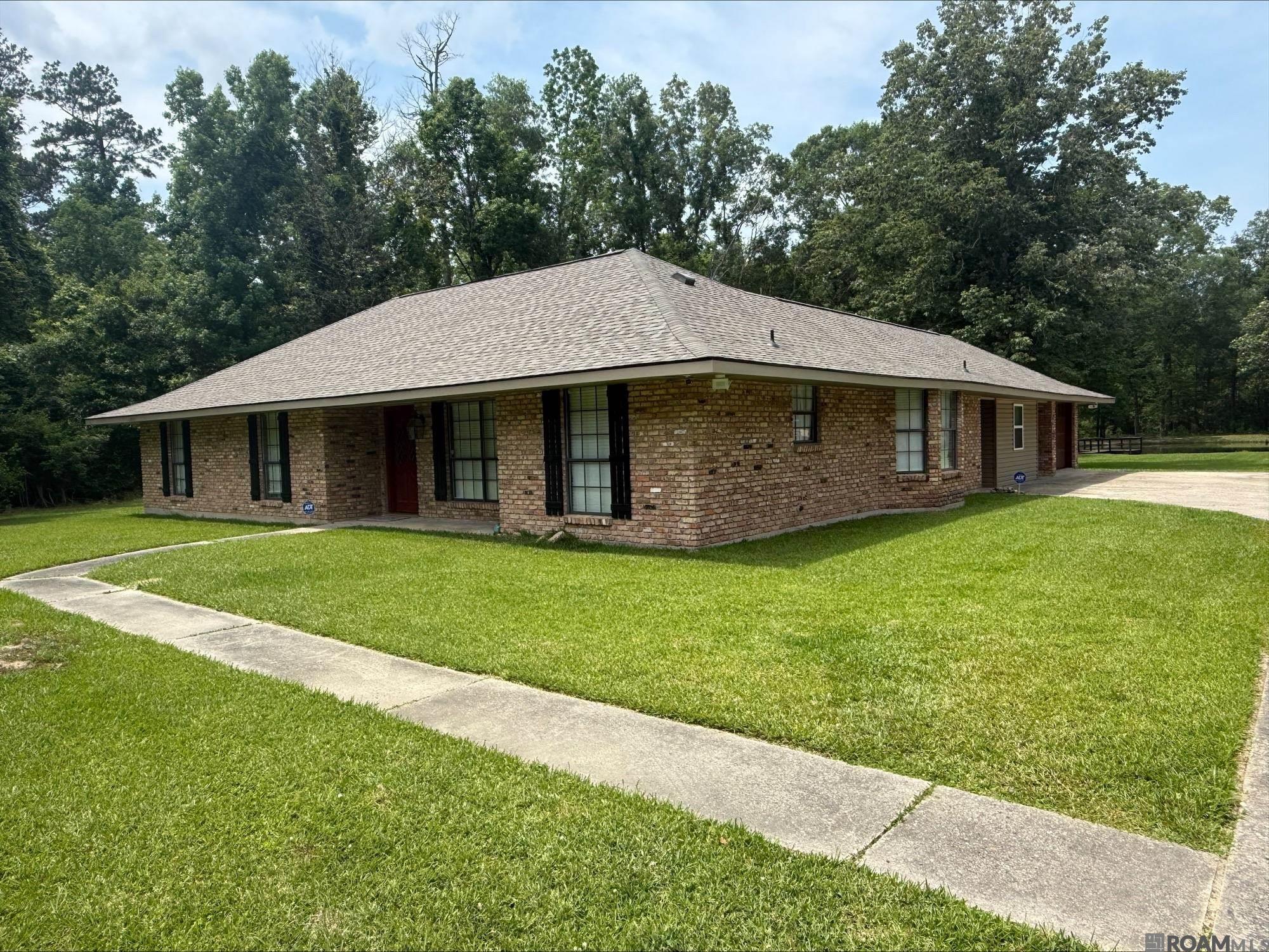 26381 Wax Rd, Denham Springs, Louisiana image 2