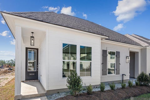 Townhouse For Rent - 9646 Creekview Dr<br/> Baton Rouge, LA 70836