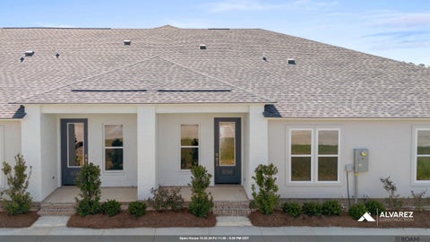 Townhouse For Sale - 5704 Montegudo Blvd<br/> Zachary, LA 70791