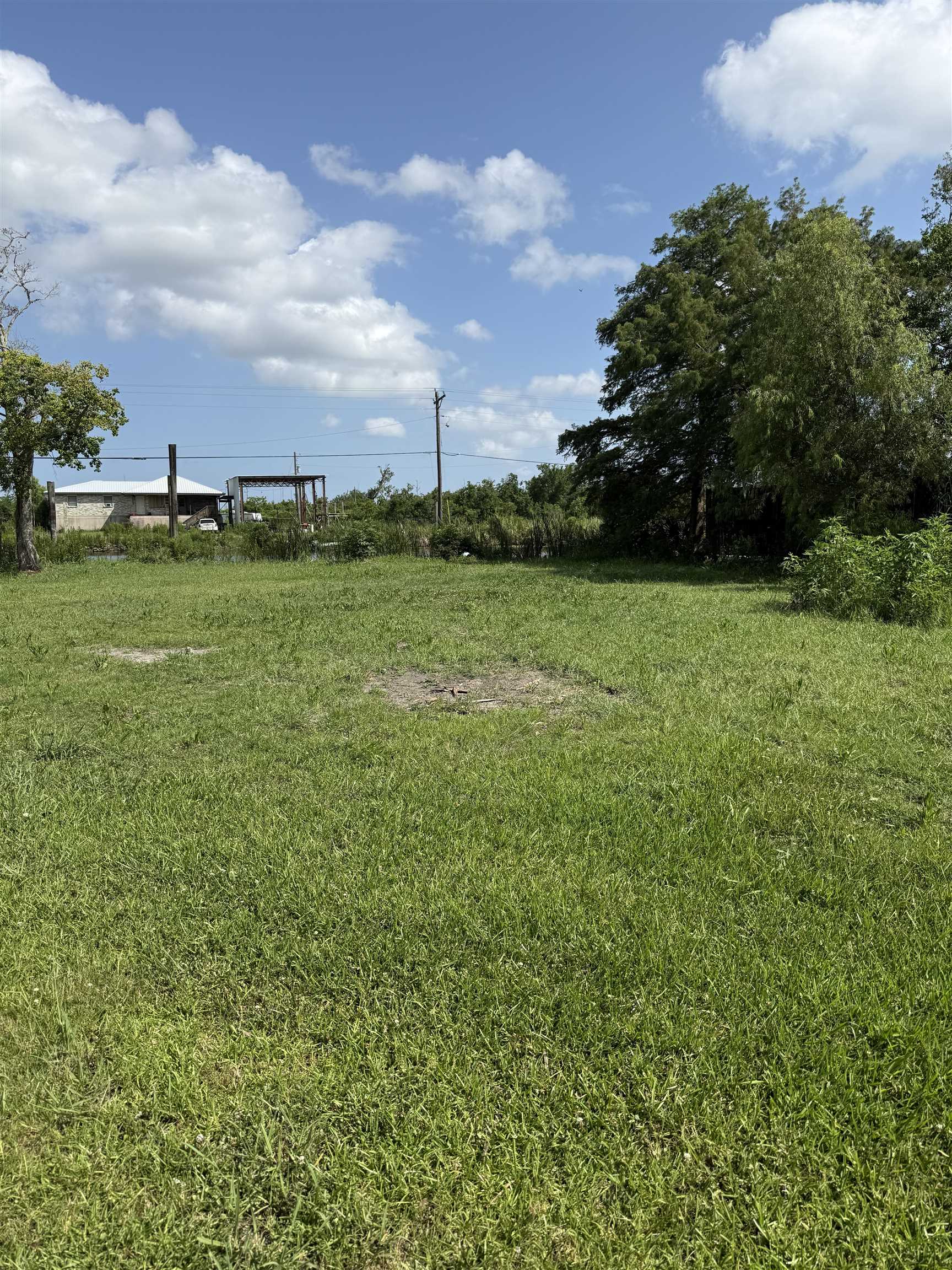 Photo 1 of 7 — 1557 Dr. Beatrous Road, Theriot, LA 70397